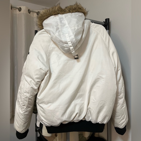 Storm Mountain Winter Jacket - Picture 2 of 5